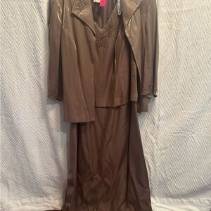 David's Bridal Chocolate dress Set